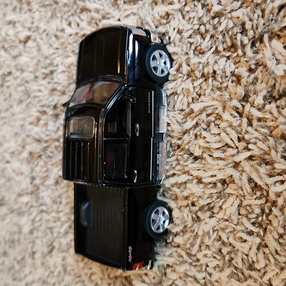 Chevrolet Silvarado ZXT 4x4 Toy truck